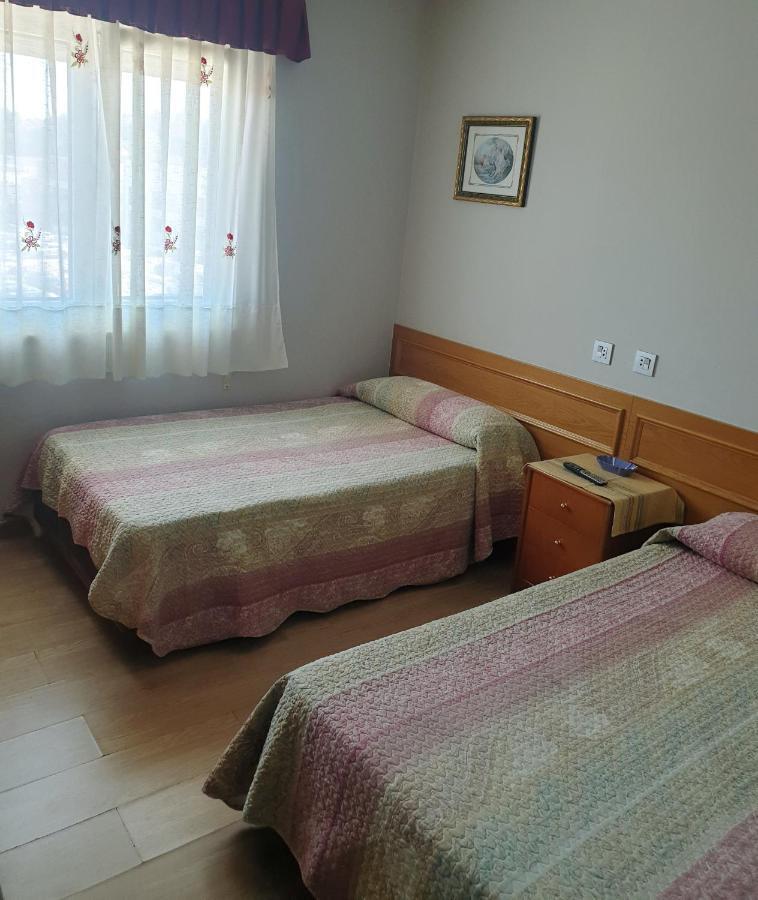 Hostal Puente Azud Avilés Екстериор снимка